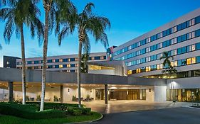 Crowne Plaza Hotel Miami International Airport 4*